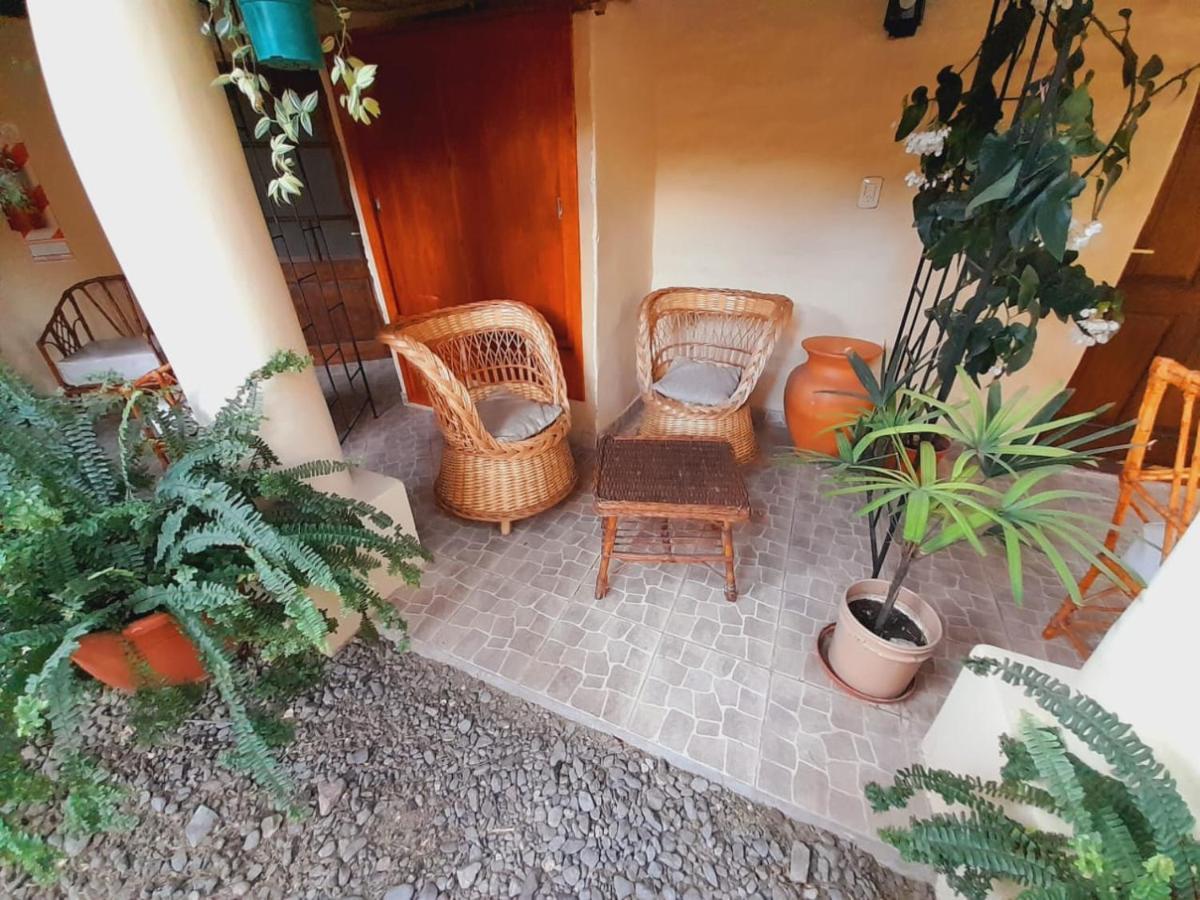 Bed and Breakfast La Montana Cafayate Zewnętrze zdjęcie